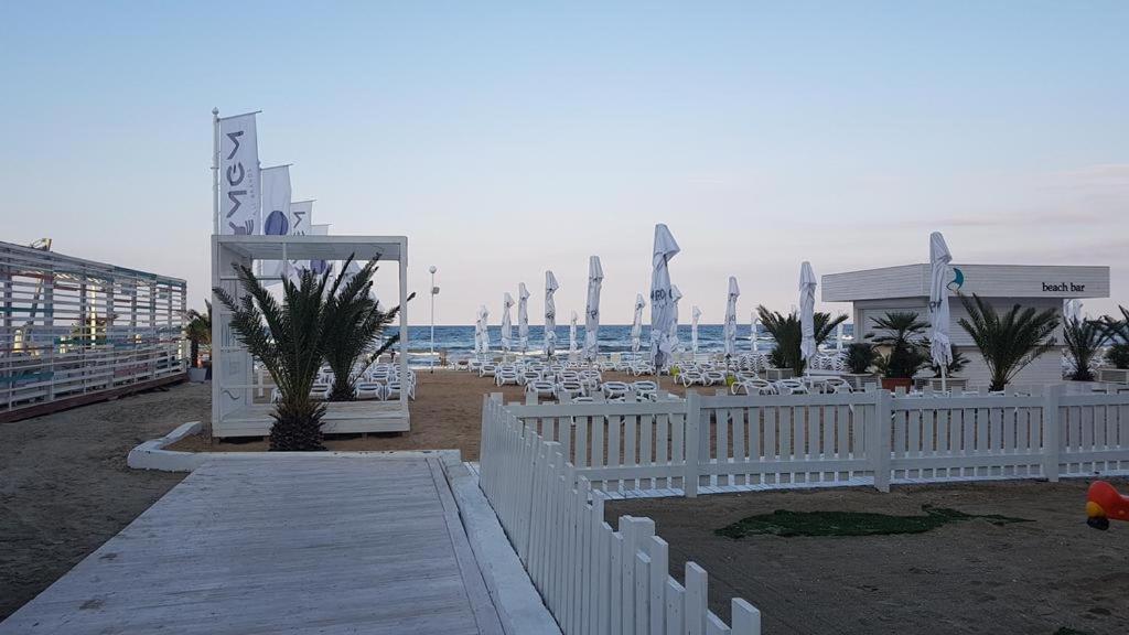 Ayka Apartment Mamaia Esterno foto